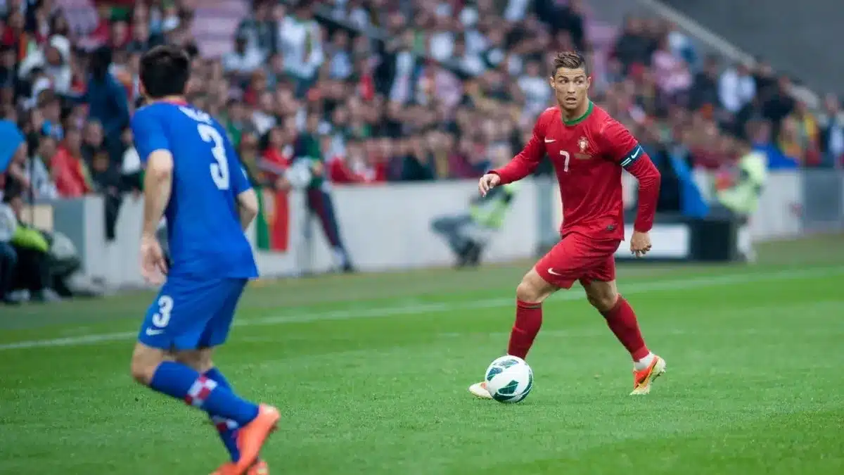 Cristiano Ronaldo alimentation sportive protéines maigres et glucides